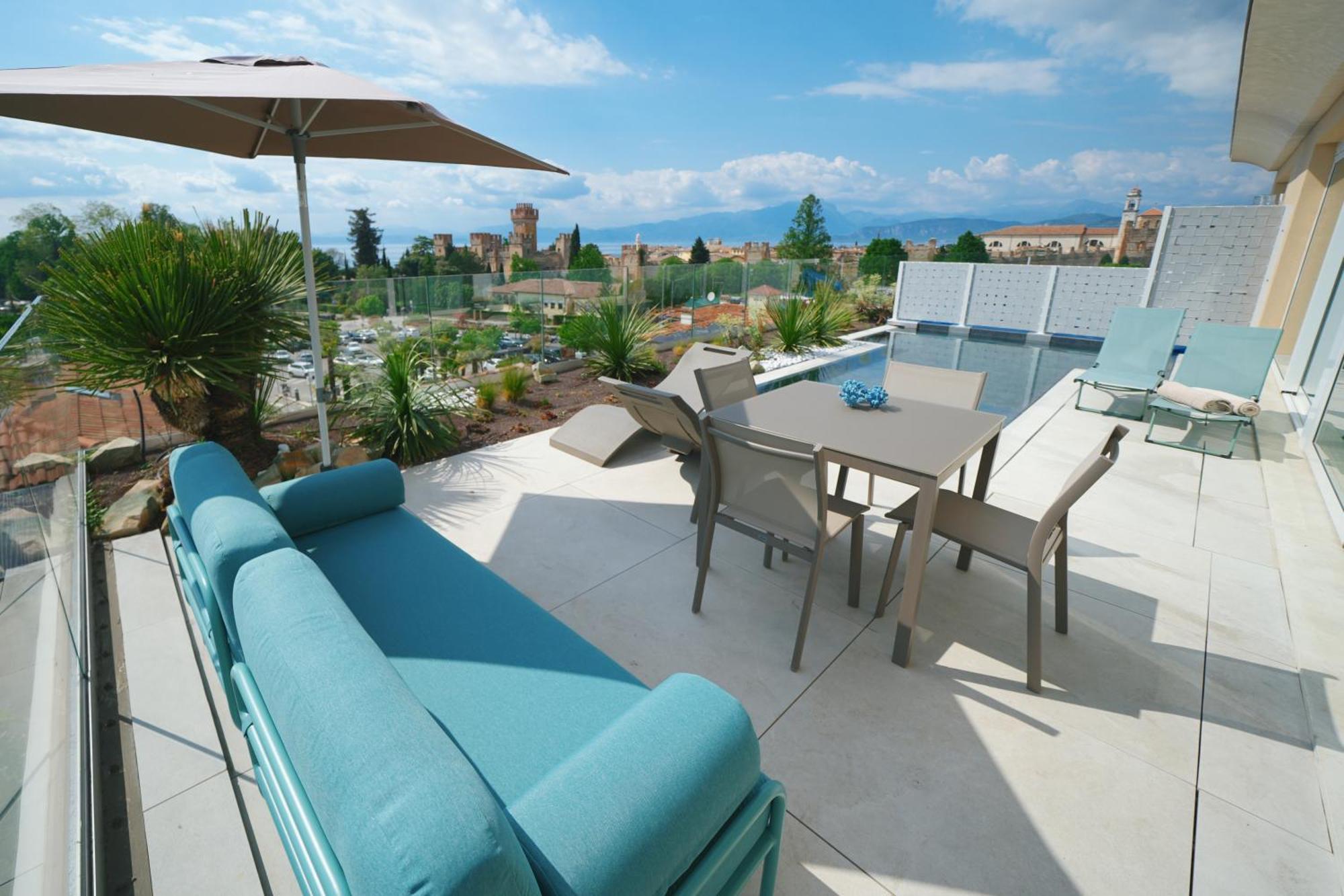 Residence Hotel Palazzo Della Scala Lazise Esterno foto