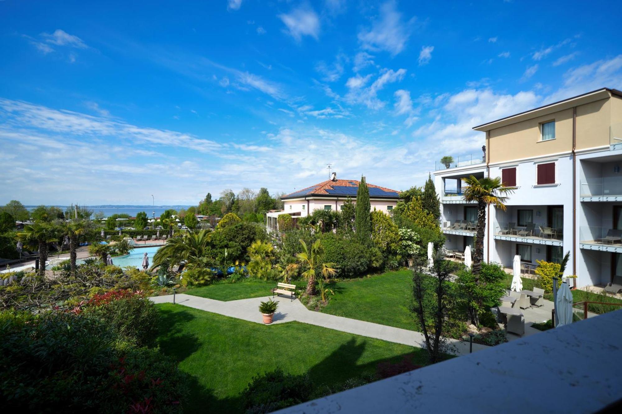 Residence Hotel Palazzo Della Scala Lazise Esterno foto
