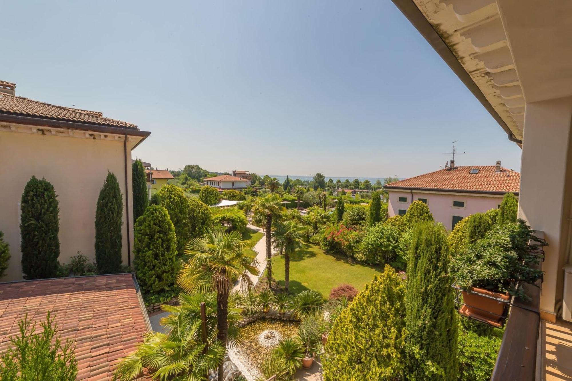 Residence Hotel Palazzo Della Scala Lazise Esterno foto